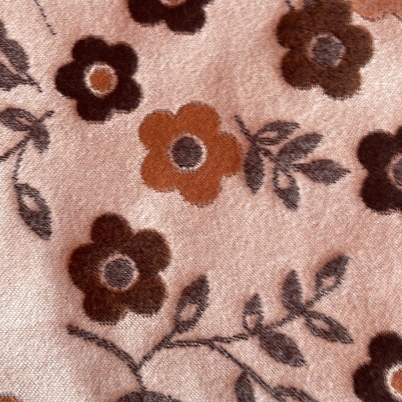 Scarf - Picture 2 of 6